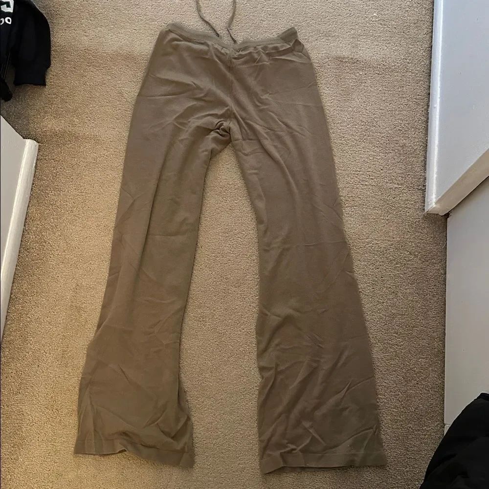 New Set active XS taupe knit pant